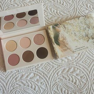 KKW Beauty eyeshadow palette
